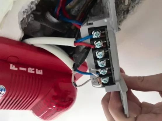 消防報(bào)警系統(tǒng)回路總線短路、現(xiàn)場設(shè)備故障怎么處理