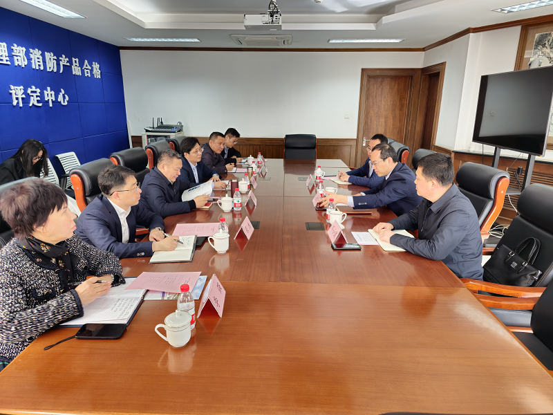 山東省產(chǎn)品質(zhì)量檢驗(yàn)研究院領(lǐng)導(dǎo)一行與評定中心調(diào)研交流